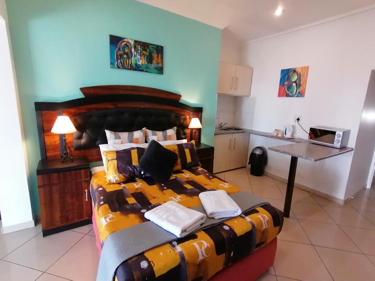 Palm View Guest House Pretoria-Noord Zewnętrze zdjęcie