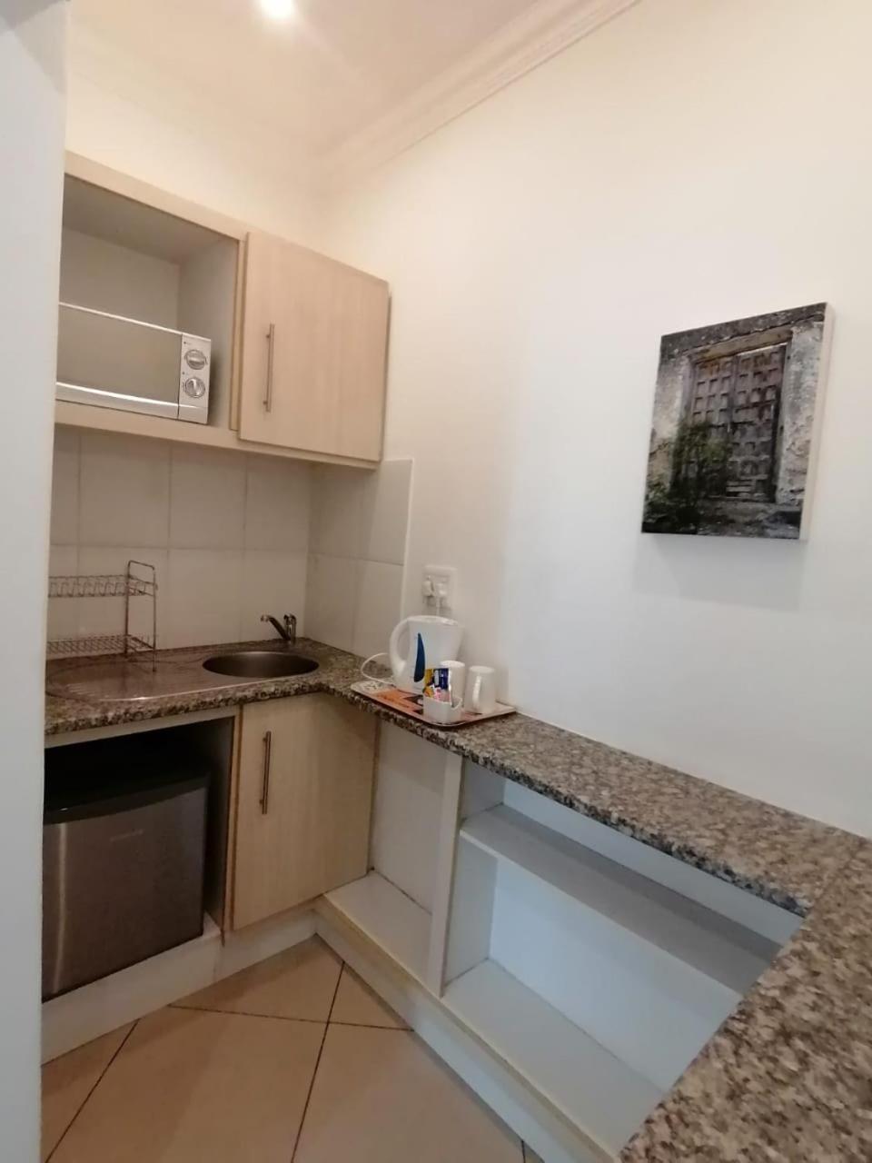 Palm View Guest House Pretoria-Noord Zewnętrze zdjęcie